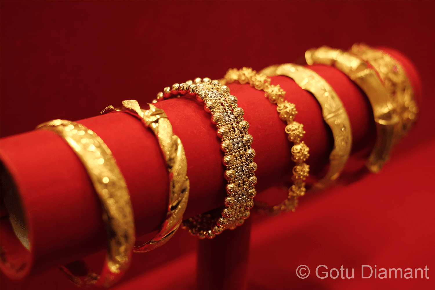 armbanden van surinaams goud